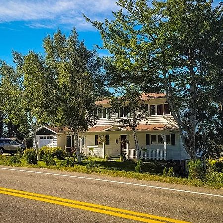 B&B Panorama Saint-Pierre-de-l'Ile-d'Orleans Exterior photo